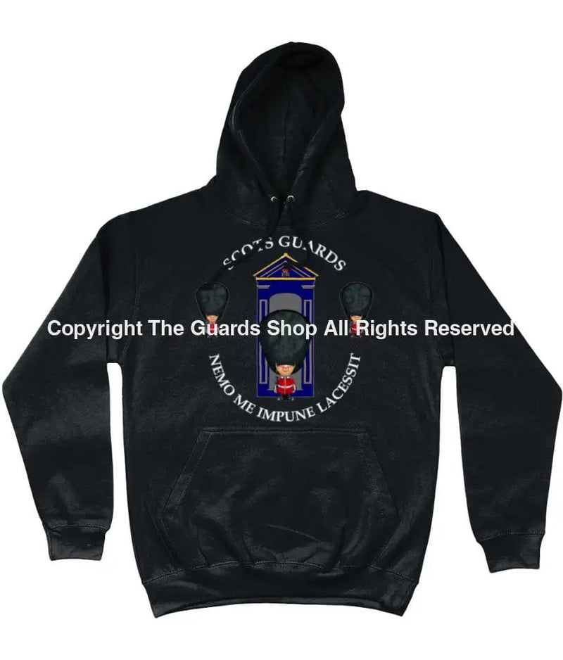 Scots Guards On Sentry Front Printed Hoodie Xs - 34 Inch Chest / Jet Black (Armed Forces)