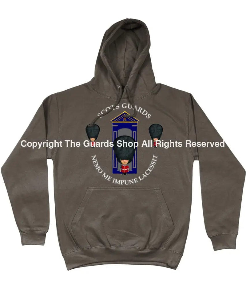 Scots Guards On Sentry Front Printed Hoodie Xs - 34 Inch Chest / Mocha Brown (Armed Forces)